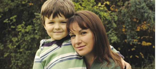 autism-resources-mom-giving-her-son-a-hug-outside